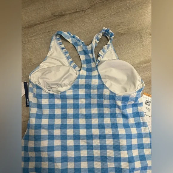 Beach House NWT - Picture 5 of 5